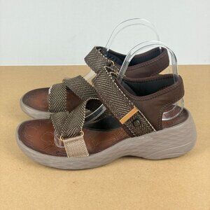 Bzees Jive Wedge Sandals Womens 9 Wide Brown Hook and Loop Adjustable Comfort